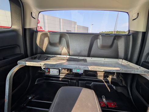 Used 2022 Chevrolet Colorado LT w/ Fleet Safety Package AWD/4WD image 10