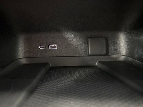 Used 2024 Chevrolet Traverse LT w/ Trailering Package image 19