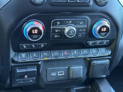 Used 2021 GMC Sierra 2500 Denali w/ Denali Ultimate Package image 21