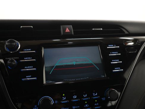 Used 2019 Toyota Camry LE FWD image 25