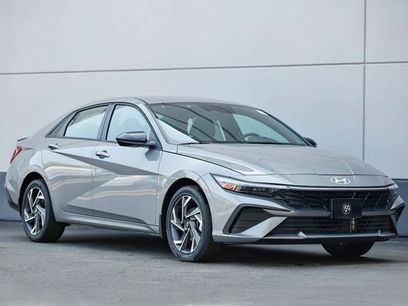 New 2025 Hyundai Elantra SEL