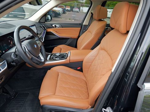 Used 2024 BMW X7 xDrive40i w/ Executive Package AWD/4WD image 22