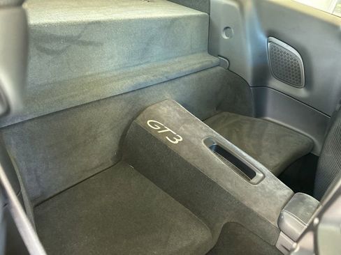 Used 2018 Porsche 911 GT3 image 24