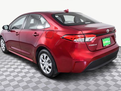 Used 2025 Toyota Corolla LE image 6