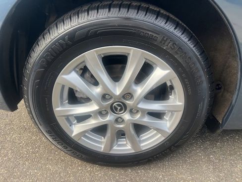 Used 2016 MAZDA MAZDA3 i Touring image 12