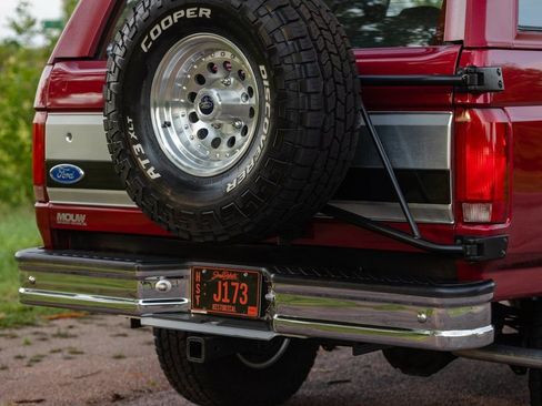 Used 1994 Ford Bronco XLT image 27