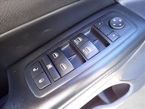 Used 2016 Jeep Grand Cherokee Laredo w/ Quick Order Package 23E image 13