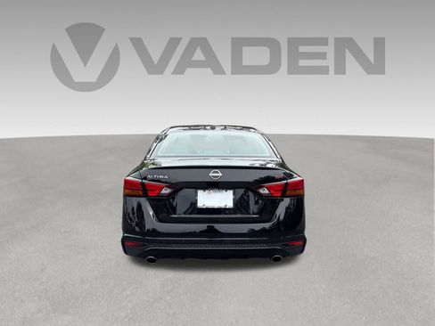 Certified 2024 Nissan Altima 2.5 SR w/ SR Premium Package FWD image 30