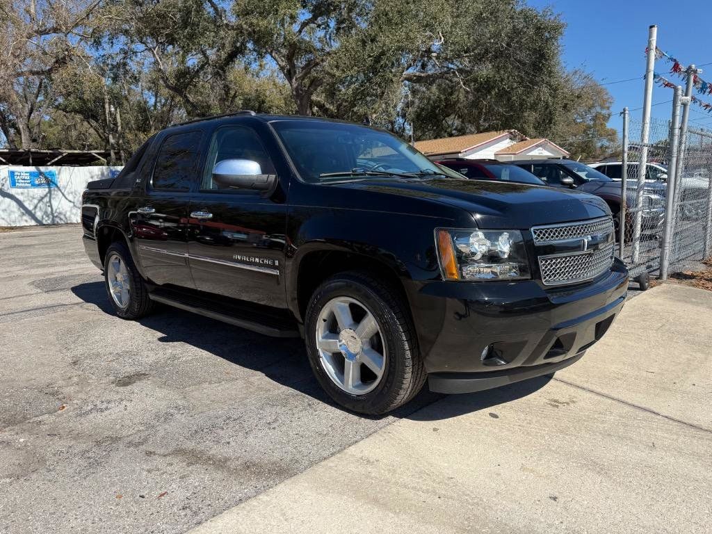 Used 2009 Chevrolet Avalanche LTZ RWD image 1