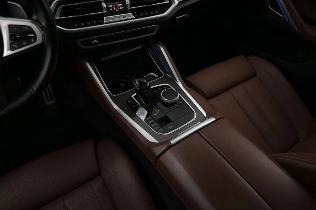 Used 2023 BMW X6 xDrive40i w/ M Sport Package AWD/4WD image 37