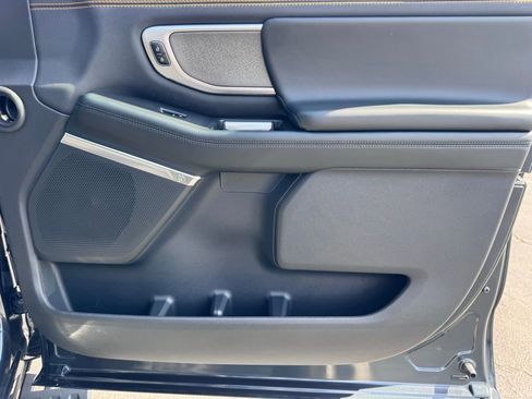 Used 2025 Ford Expedition Tremor image 31