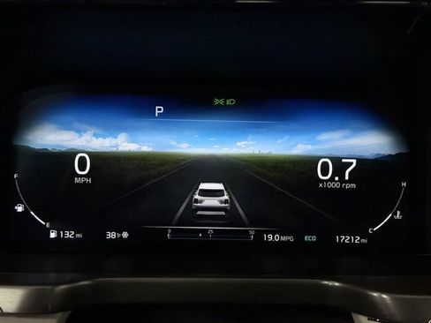 Used 2023 Kia Sorento SX image 16