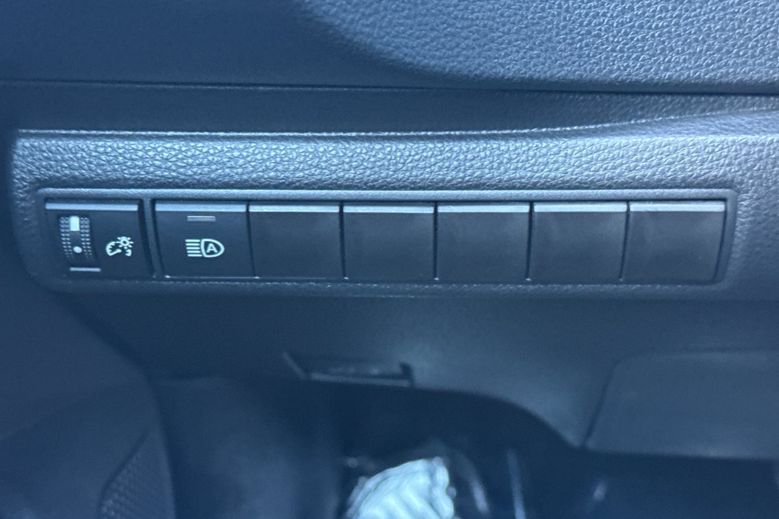 Certified 2026 Toyota Corolla XSE FWD image 33