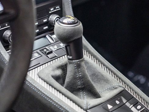 Used 2025 Porsche 718 Cayman GT4 RS image 22