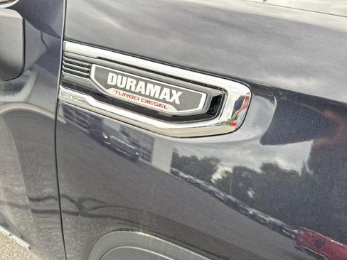 New 2025 GMC Sierra 1500 SLE w/ Preferred Package image 9