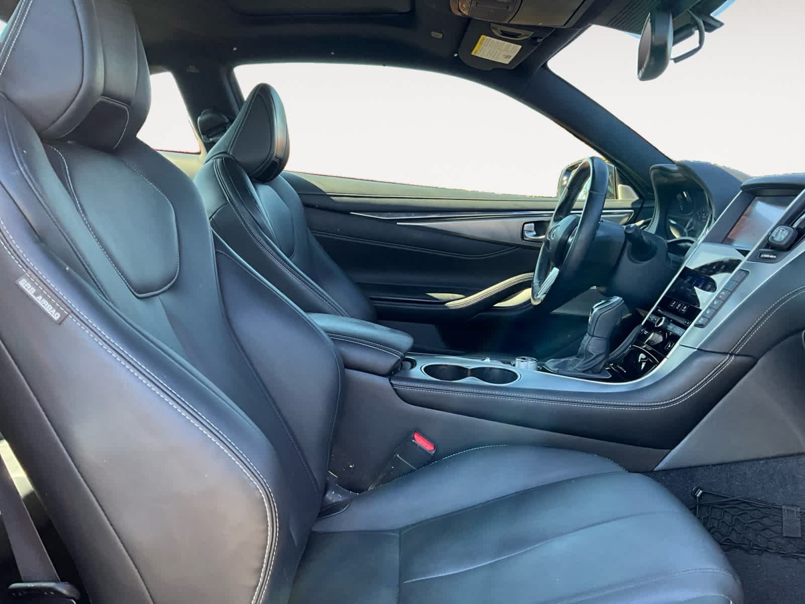 Used 2019 INFINITI Q60 3.0t Luxe w/ Essential Package AWD/4WD image 15