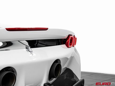 Used 2022 Ferrari SF90 Stradale AWD/4WD image 24