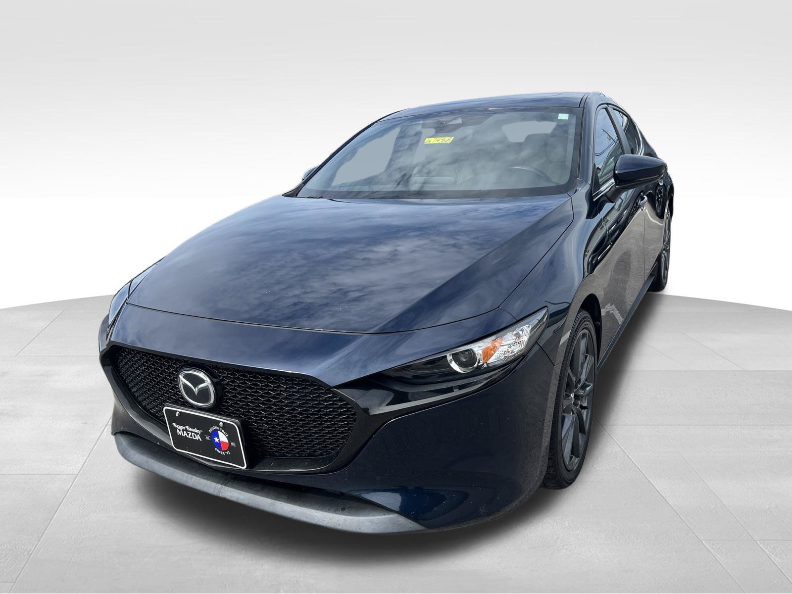 Used 2022 MAZDA MAZDA3 s FWD image 1