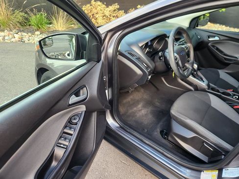 Used 2014 Ford Focus SE image 22