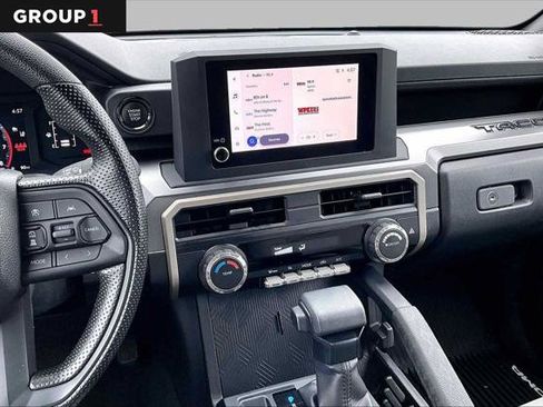 Certified 2025 Toyota Tacoma SR5 AWD/4WD image 7