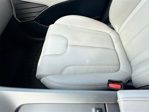 Used 2021 Hyundai Palisade Calligraphy image 23