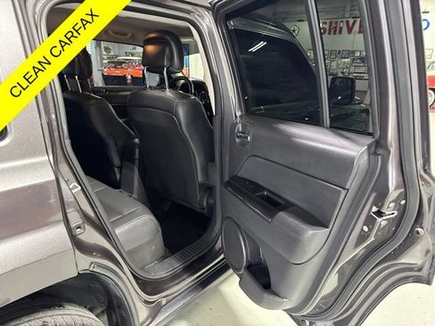 Used 2015 Jeep Patriot Limited AWD/4WD image 33