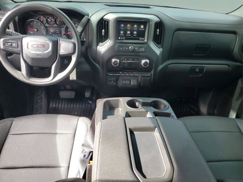 Used 2023 GMC Sierra 3500 Pro w/ Convenience Package image 9