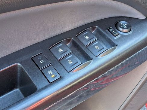 Used 2022 Chevrolet Colorado Z71 w/ Safety Package image 14