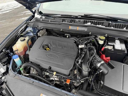 Used 2018 Ford Fusion SE image 21