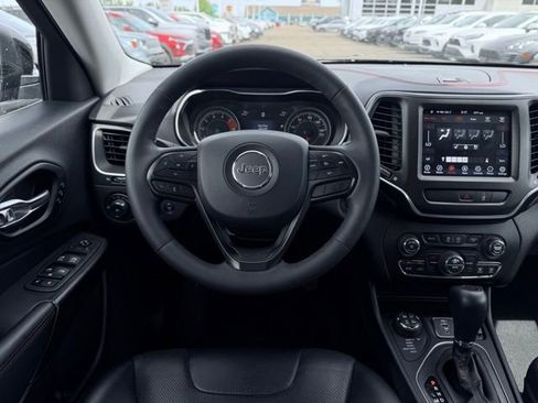 Used 2022 Jeep Cherokee Trailhawk w/ Premium Leather Package AWD/4WD image 26