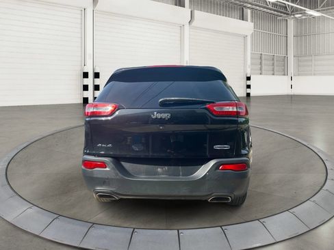 Used 2015 Jeep Cherokee Latitude w/ Comfort/Convenience Group AWD/4WD image 4