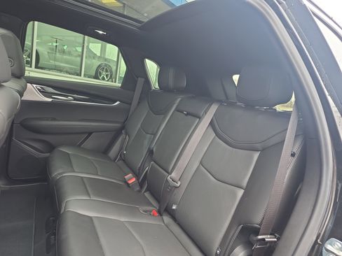 Used 2025 Cadillac XT5 Premium Luxury image 39