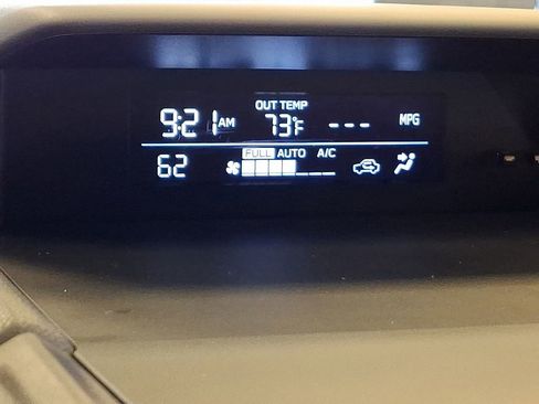 Used 2023 Subaru Crosstrek 2.0i Premium image 19