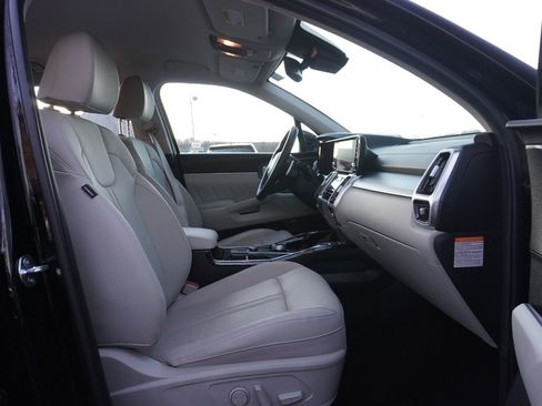 Used 2023 Kia Sorento SX Prestige image 34