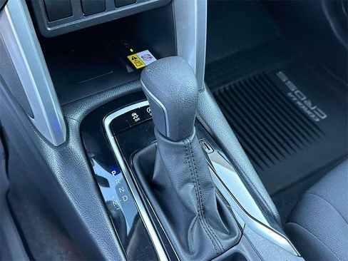 Used 2022 Toyota Corolla Cross LE image 28