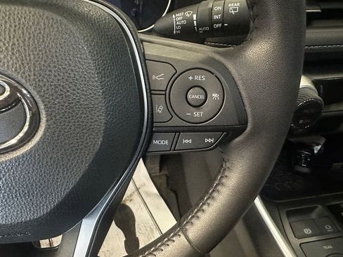 Used 2024 Toyota RAV4 XLE w/ Convenience Package AWD/4WD image 12