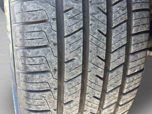 Used 2020 Land Rover Discovery Sport SE R-Dynamic image 33