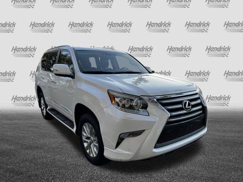 Used 2015 Lexus GX 460 w/ Premium Package image 2