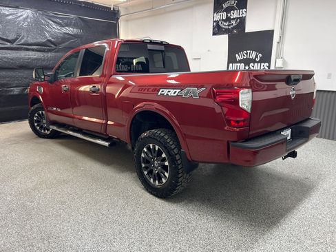 Used 2016 Nissan Titan PRO-4X AWD/4WD image 4