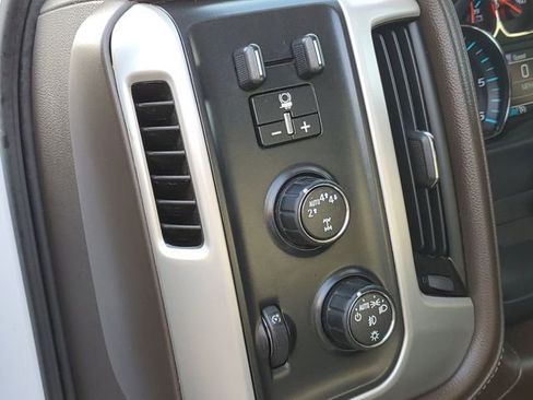 Used 2018 GMC Sierra 1500 SLT image 9