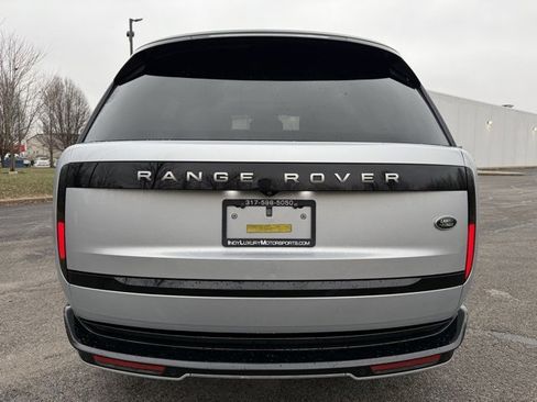 Used 2023 Land Rover Range Rover SE image 6