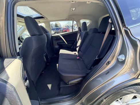 Used 2013 Toyota RAV4 XLE AWD/4WD image 27