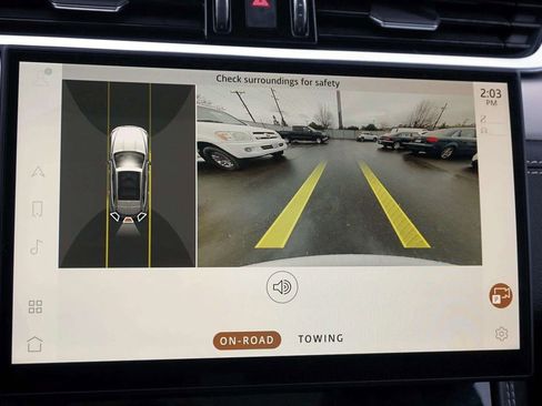 Used 2025 Jaguar F-PACE R-Dynamic S image 27