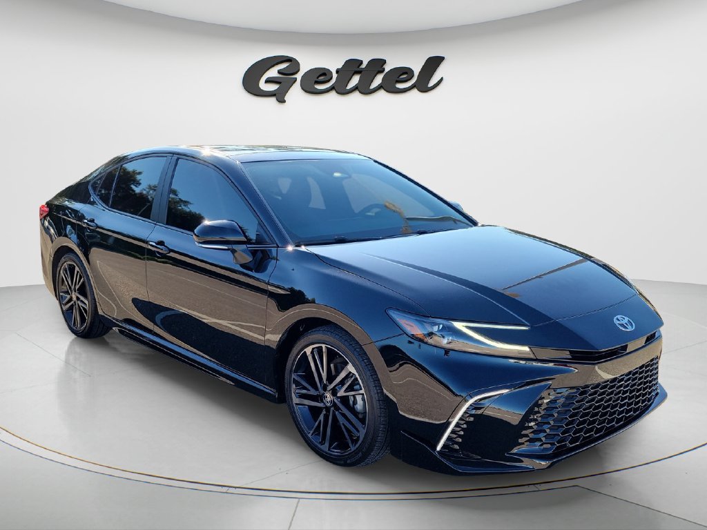 Certified 2025 Toyota Camry XSE FWD image 3