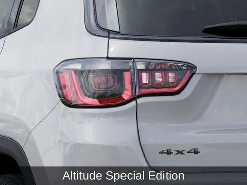 New 2026 Jeep Compass Latitude AWD/4WD image 10