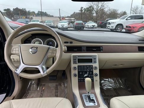 Used 2011 Volvo S80 3.2 w/ Climate Pkg image 13