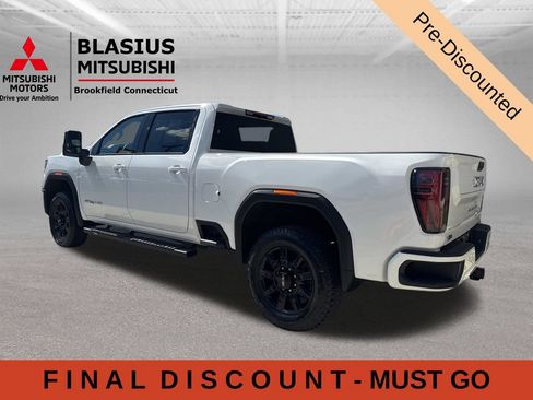 Used 2025 GMC Sierra 2500 AT4 AWD/4WD image 14