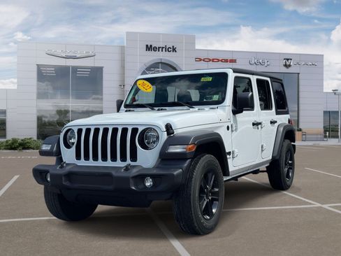 Used 2022 Jeep Wrangler Unlimited Sport AWD/4WD image 5