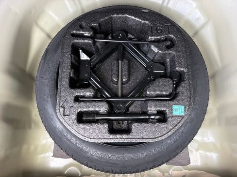 Used 2025 Hyundai Sonata SEL FWD image 33