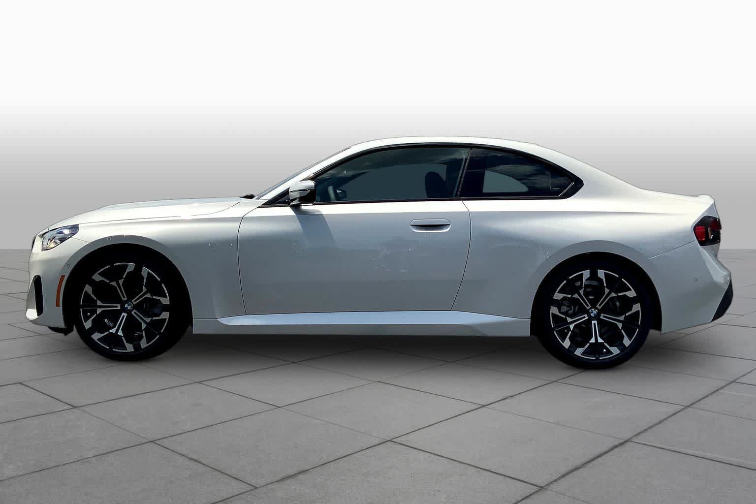 New 2025 BMW 230i Coupe w/ Premium Package RWD image 13